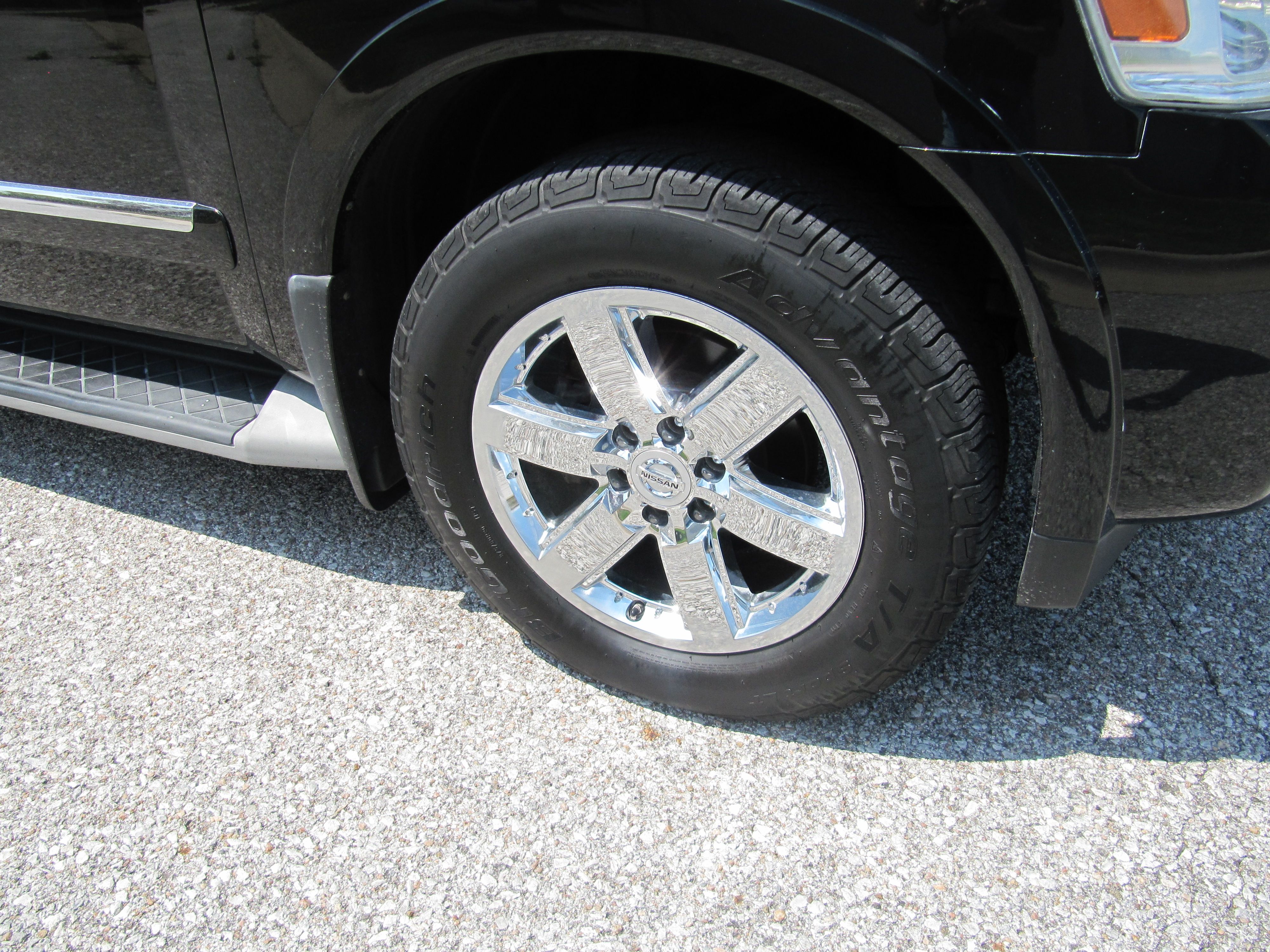 Used 2014 Nissan Armada Platinum AWD/4WD image 10