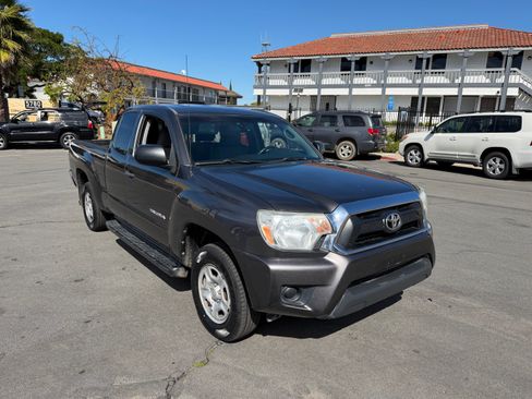 Used 2012 Toyota Tacoma image 13