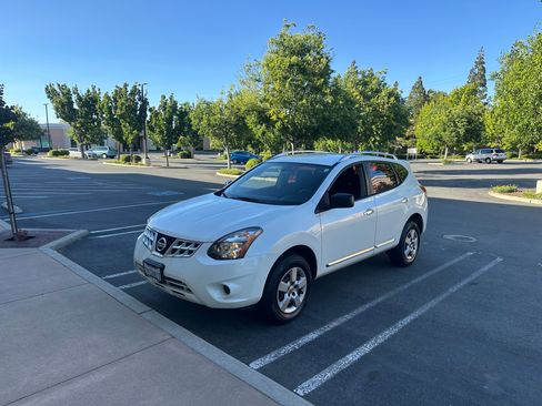 Used 2014 Nissan Rogue 2WD S image 3