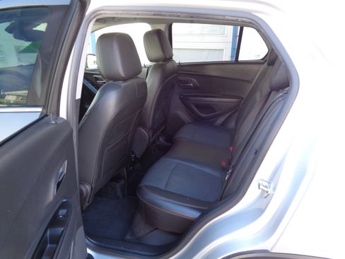 Used 2019 Chevrolet Trax LT image 5