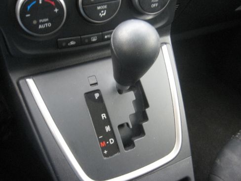 Used 2012 MAZDA MAZDA5 Sport image 12