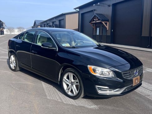 Used 2015 Volvo S60 T5 Premier image 9