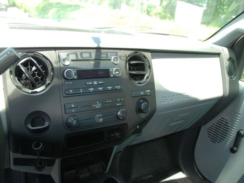 Used 2016 Ford F250 image 8