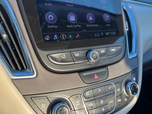 Used 2020 Chevrolet Malibu Premier FWD image 20