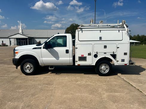 Used 2013 Ford F350 image 8
