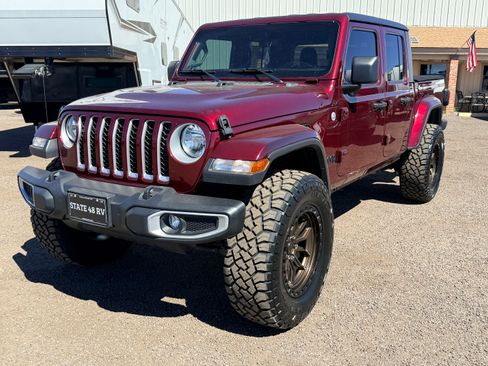 Used 2021 Jeep Gladiator Sport image 6