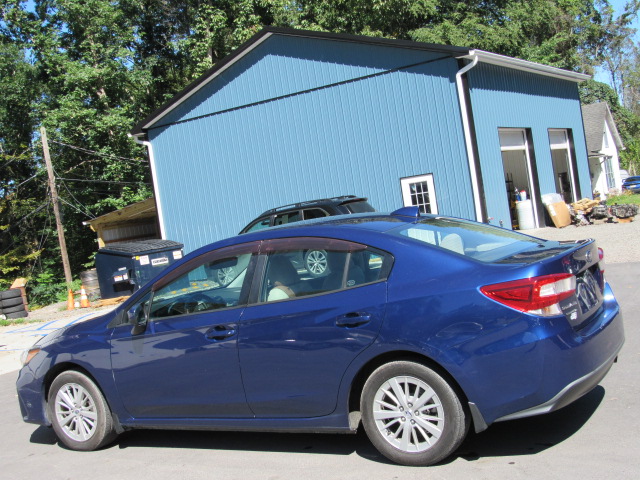 Used 2017 Subaru Impreza 2.0i Premium Sedan AWD/4WD image 6