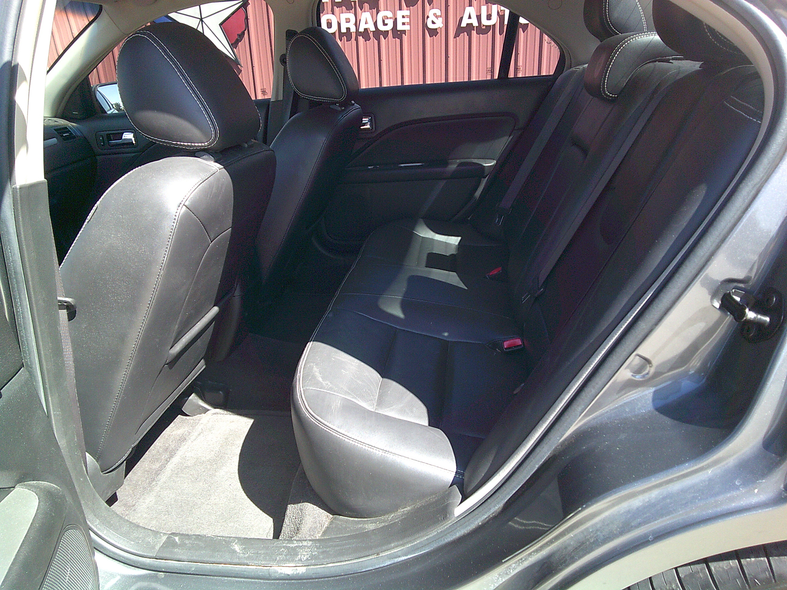 Used 2011 Ford Fusion SEL FWD image 8