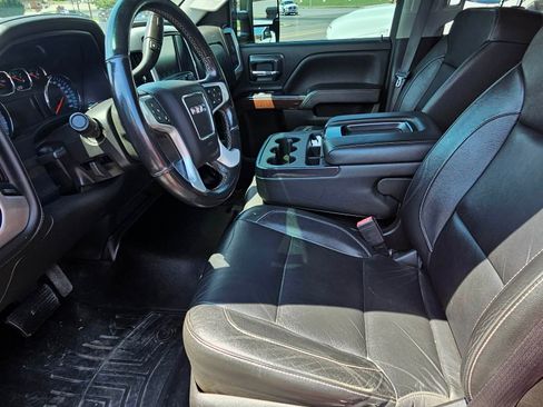Used 2017 GMC Sierra 2500 4x4 Crew Cab SLT image 7