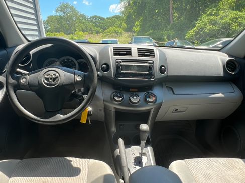 Used 2012 Toyota RAV4 4WD image 6