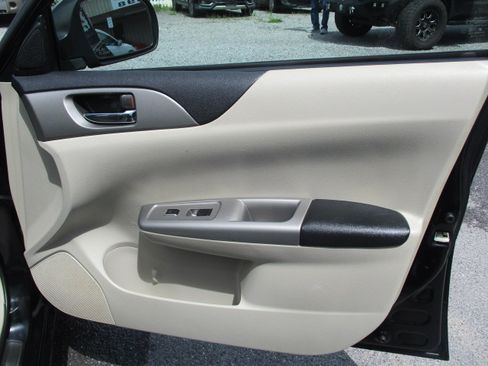 Used 2010 Subaru Impreza 2.5i Premium image 20