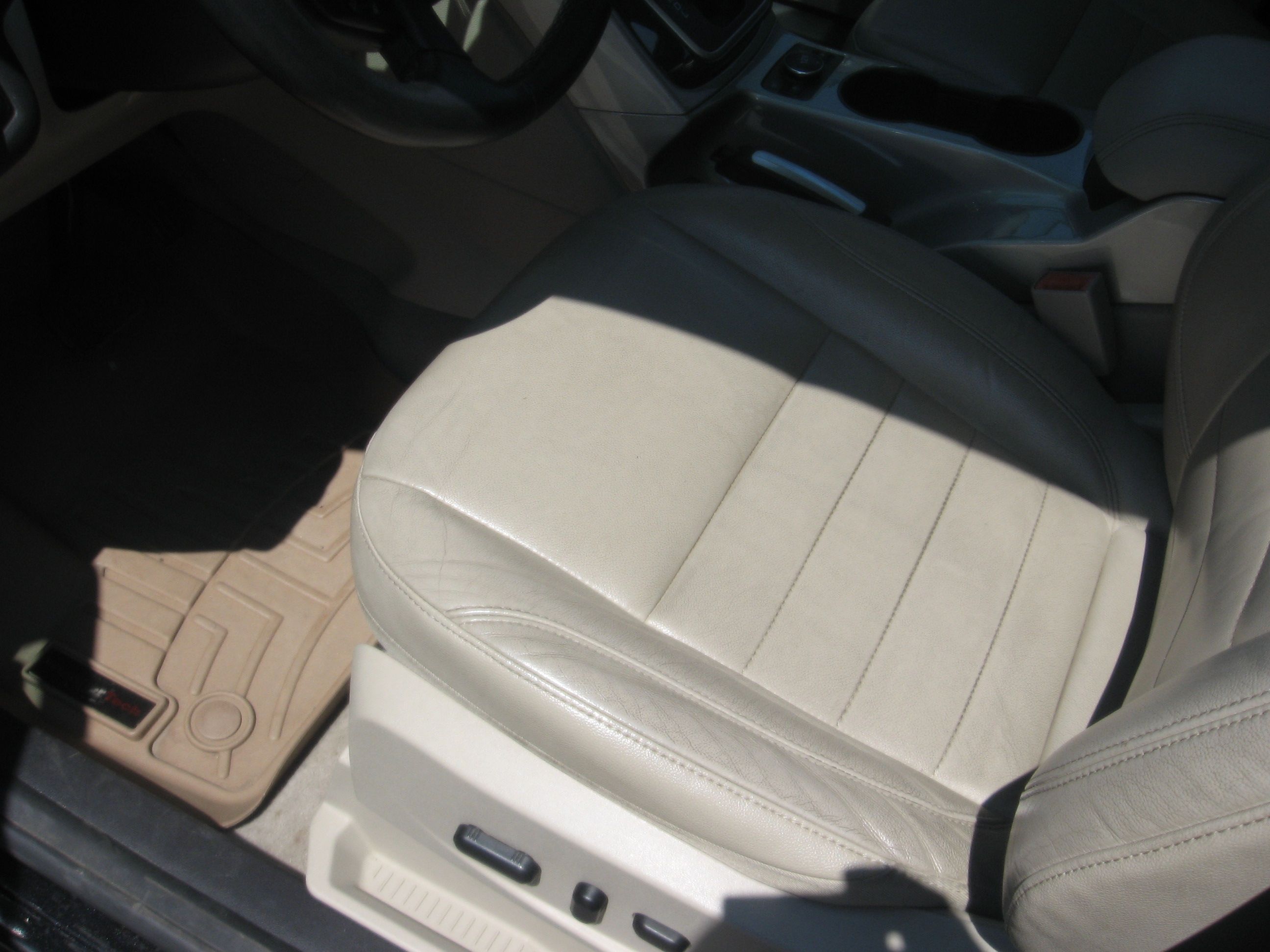 Used 2013 Ford C-MAX SEL FWD image 9