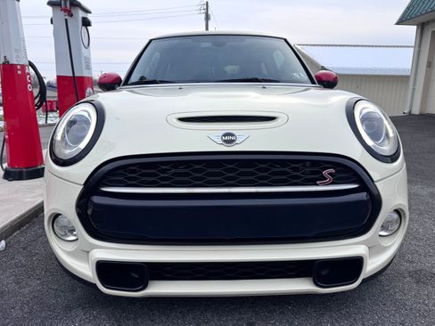 Used 2015 MINI Cooper S image 3