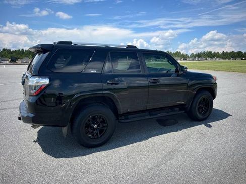 Used 2021 Toyota 4Runner SR5 Premium RWD image 8