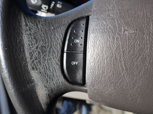 Used 2012 Ford E-350 and Econoline 350 XLT image 20