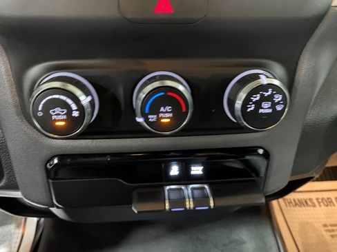 Used 2021 RAM 1500 4x4 Quad Cab Big Horn image 12