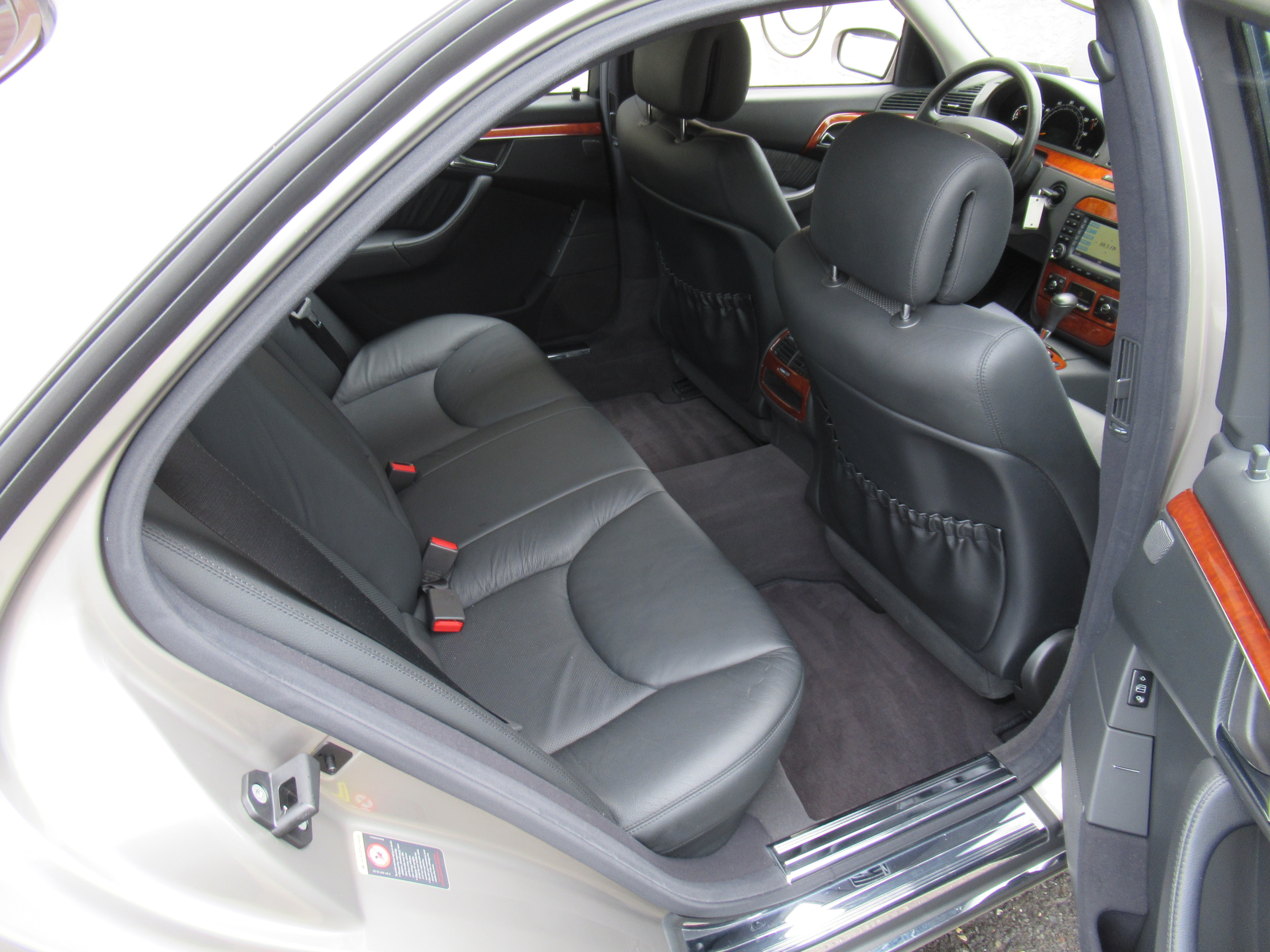 Used 2005 Mercedes-Benz S 430 4MATIC image 19
