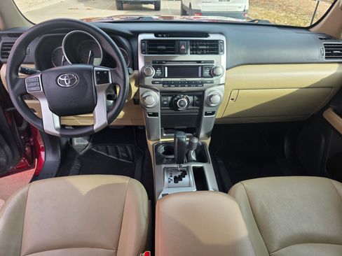 Used 2011 Toyota 4Runner Limited image 11