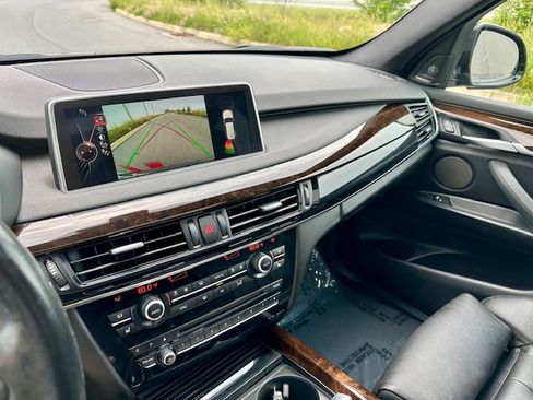 Used 2017 BMW X5 xDrive35d image 6