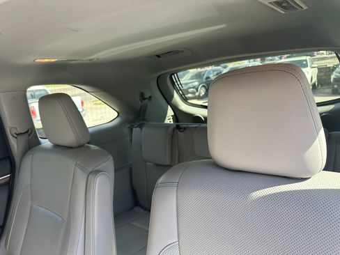 Used 2016 Toyota Highlander Limited image 11