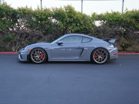 Used 2023 Porsche 718 Cayman GT4 image 17