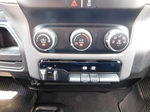 Used 2022 RAM 3500 Tradesman image 16