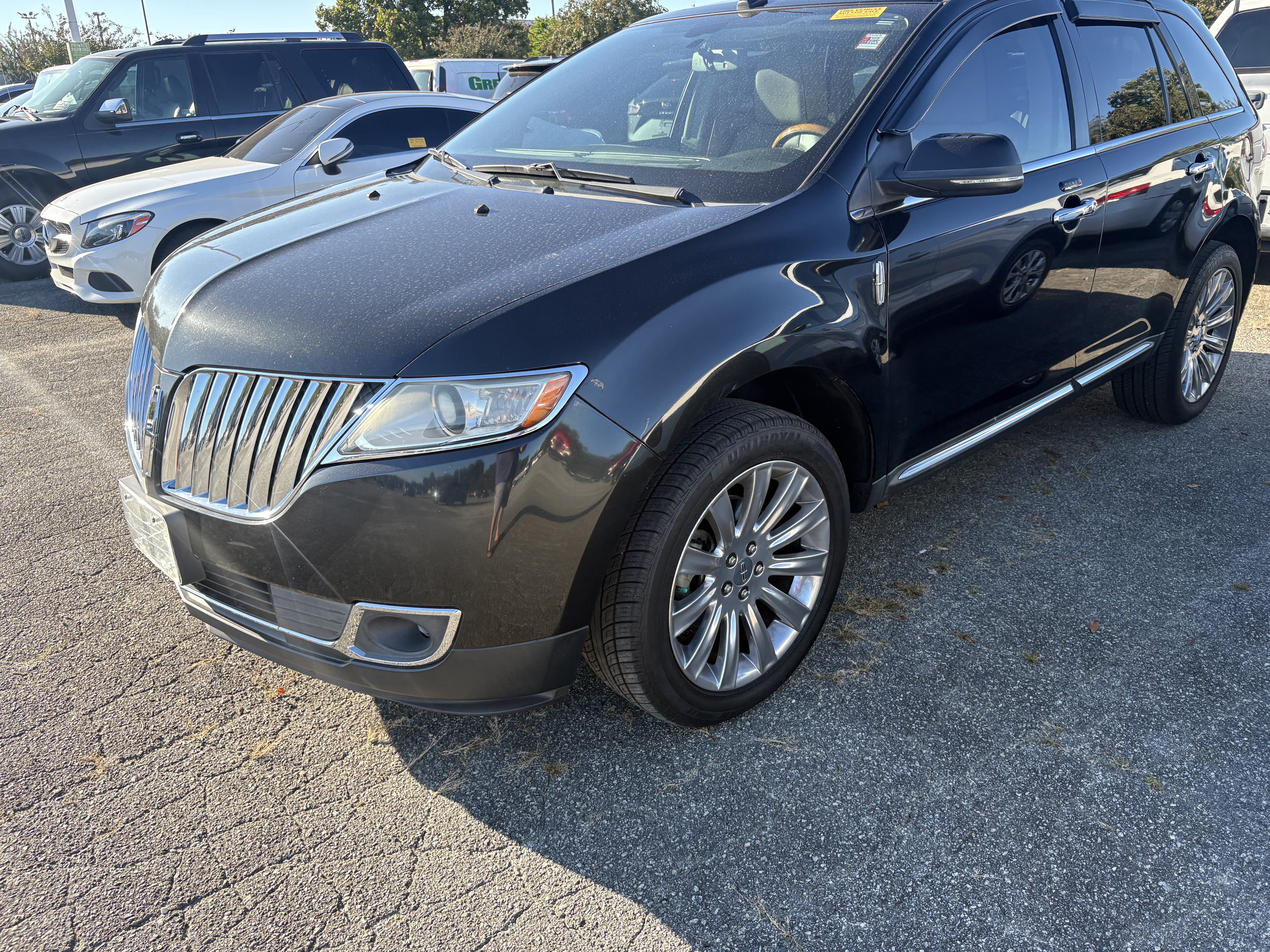 Used 2014 Lincoln MKX AWD image 3