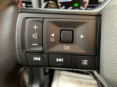 Used 2025 Nissan Rogue SV image 15