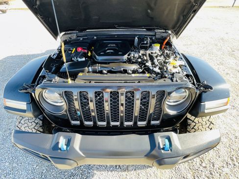 Used 2022 Jeep Wrangler 4xe Rubicon 20th Anniversary image 14