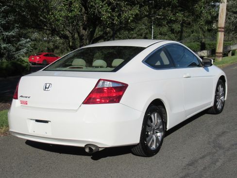 Used 2010 Honda Accord EX image 7