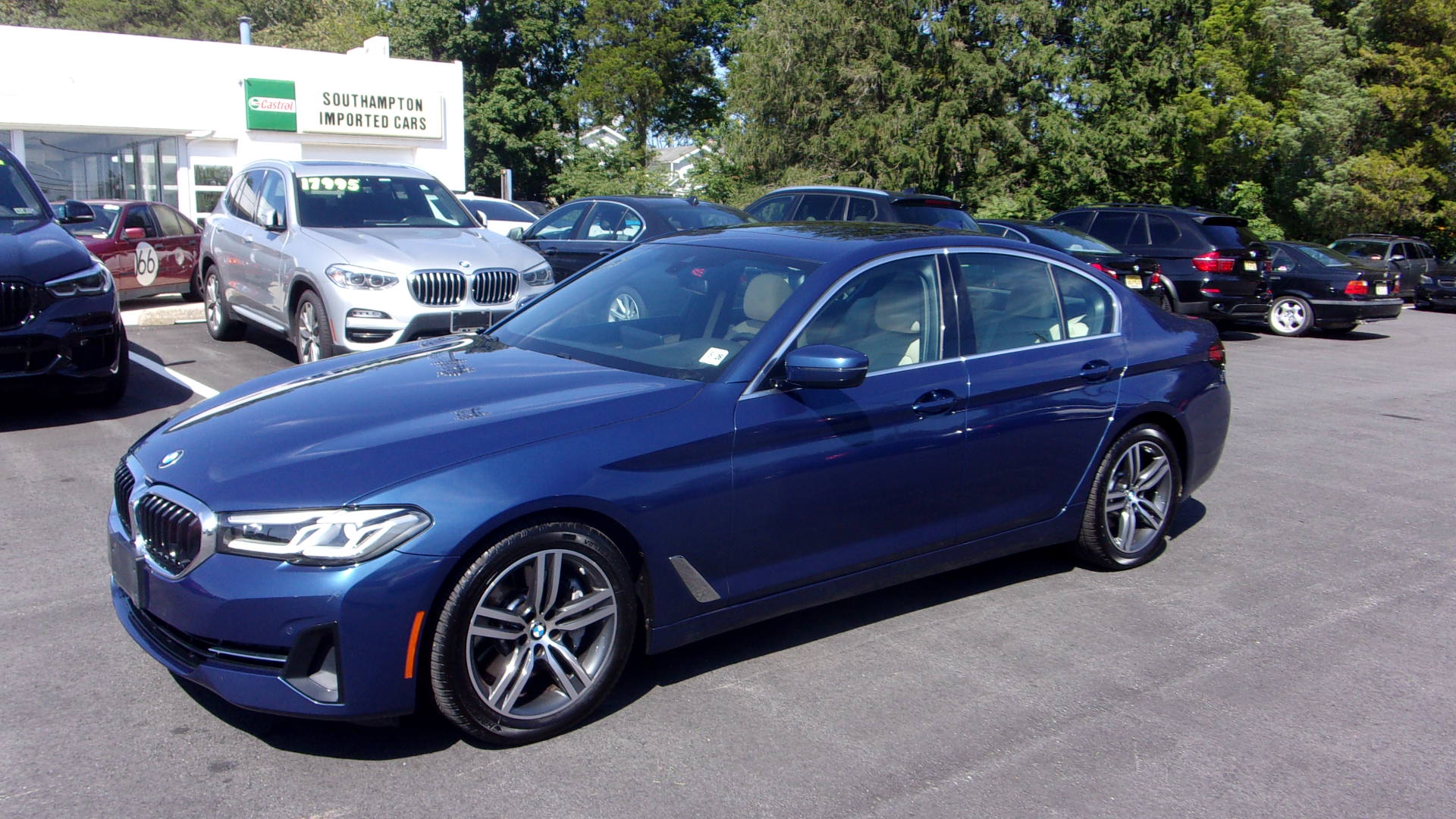 Used 2021 BMW 530i xDrive AWD/4WD image 1