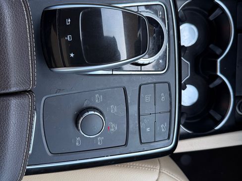 Used 2017 Mercedes-Benz GLS 450 image 12