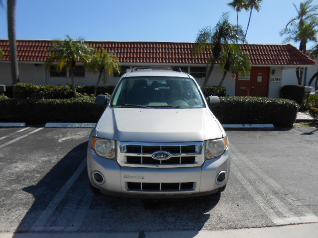 Used 2008 Ford Escape 2WD XLS image 8