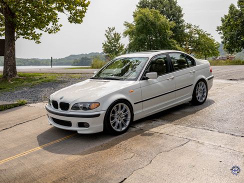 Used 2004 BMW 330i Sedan RWD image 37
