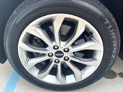 Used 2019 Lincoln MKC Select image 17