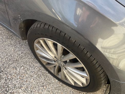 Used 2013 Volkswagen Jetta GLS TDI image 4