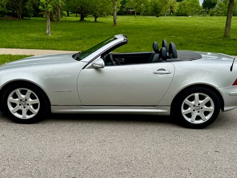 Used 2003 Mercedes-Benz SLK 230 image 4