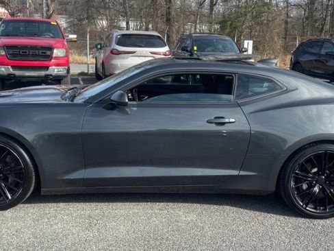 Used 2017 Chevrolet Camaro SS image 7