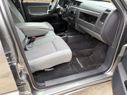 Used 2011 Dodge Dakota Lone Star image 9
