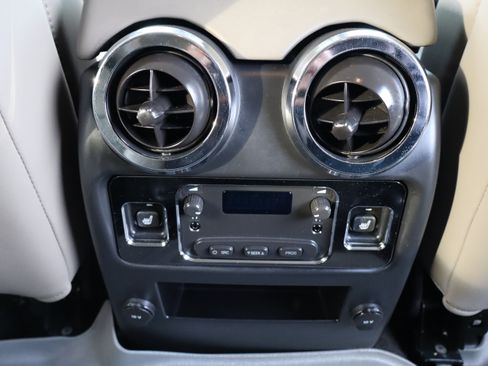 Used 2005 HUMMER H2 Adventure image 18