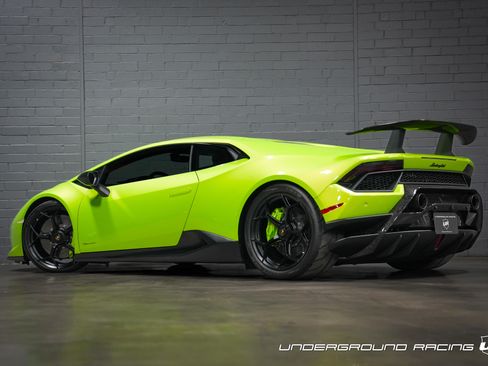 Used 2018 Lamborghini Huracan Performante image 3