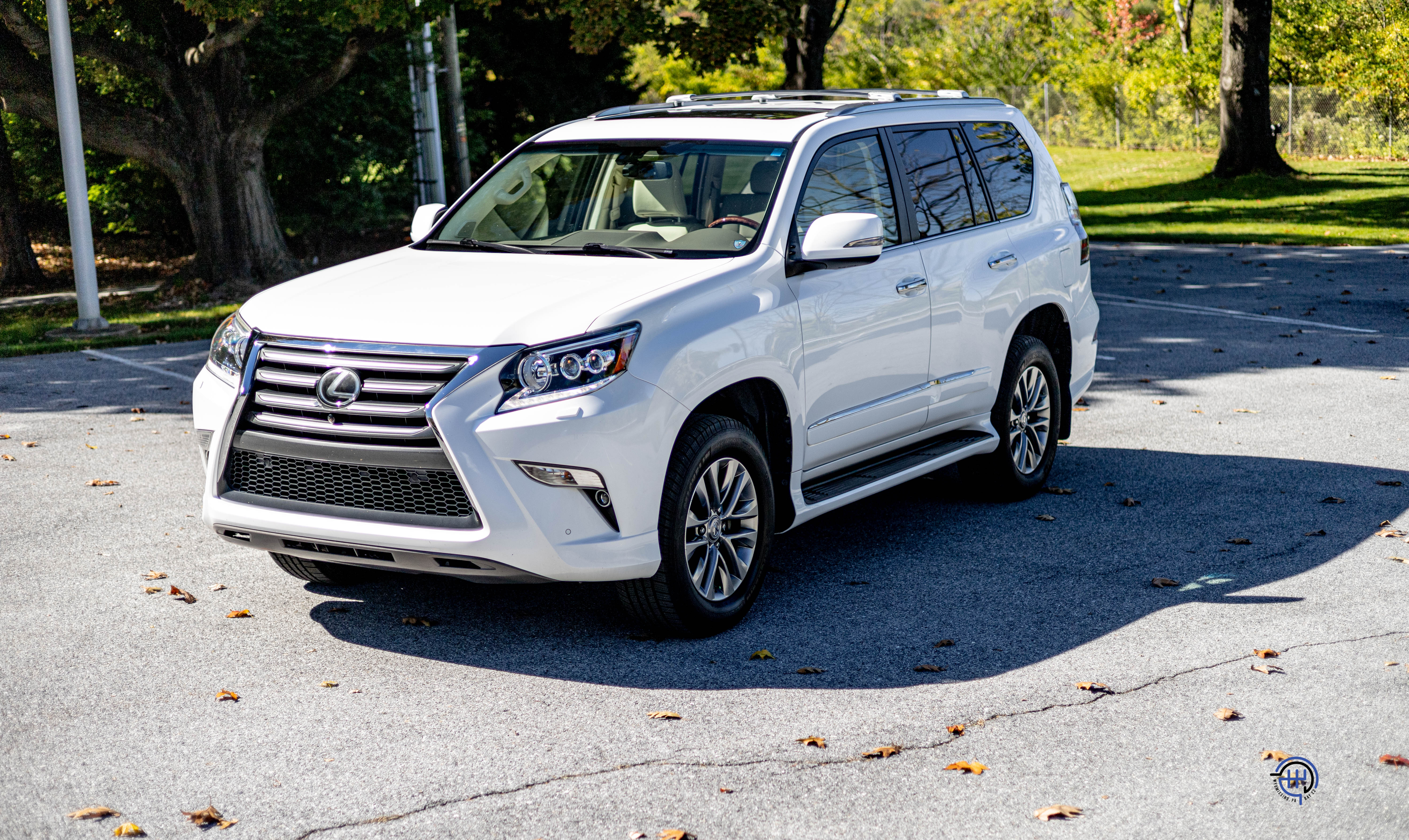 Used 2017 Lexus GX 460 Luxury AWD/4WD image 2