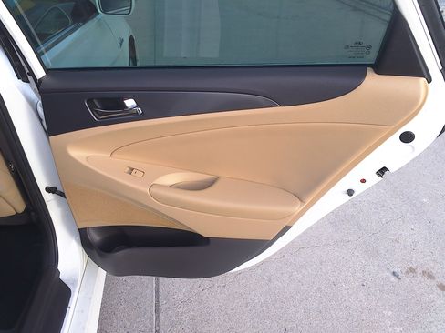 Used 2012 Hyundai Sonata Blue image 12