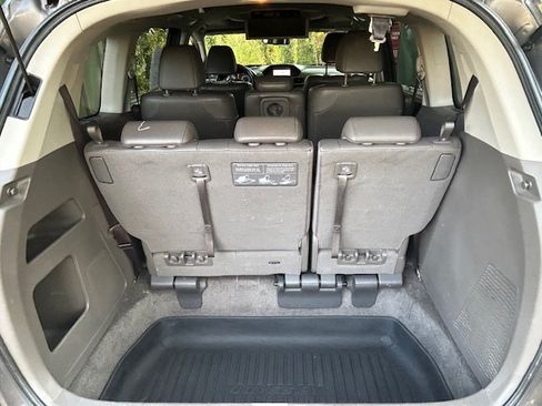 Used 2013 Honda Odyssey Touring Elite image 33
