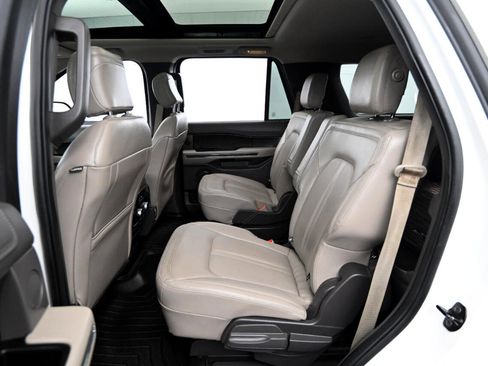Used 2020 Ford Expedition Limited image 37