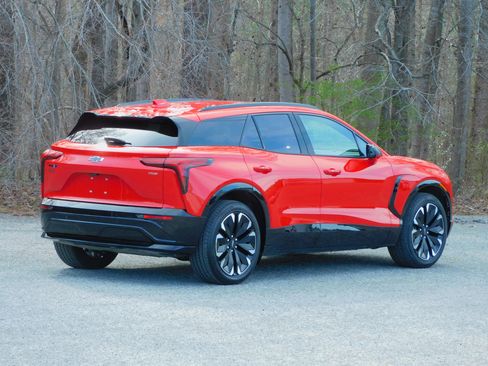 Used 2024 Chevrolet Blazer EV RS image 29