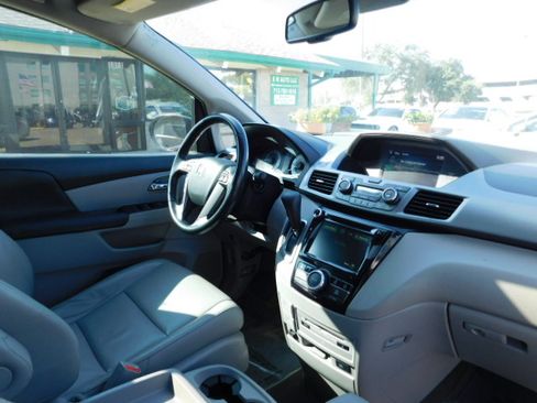 Used 2014 Honda Odyssey EX-L image 30