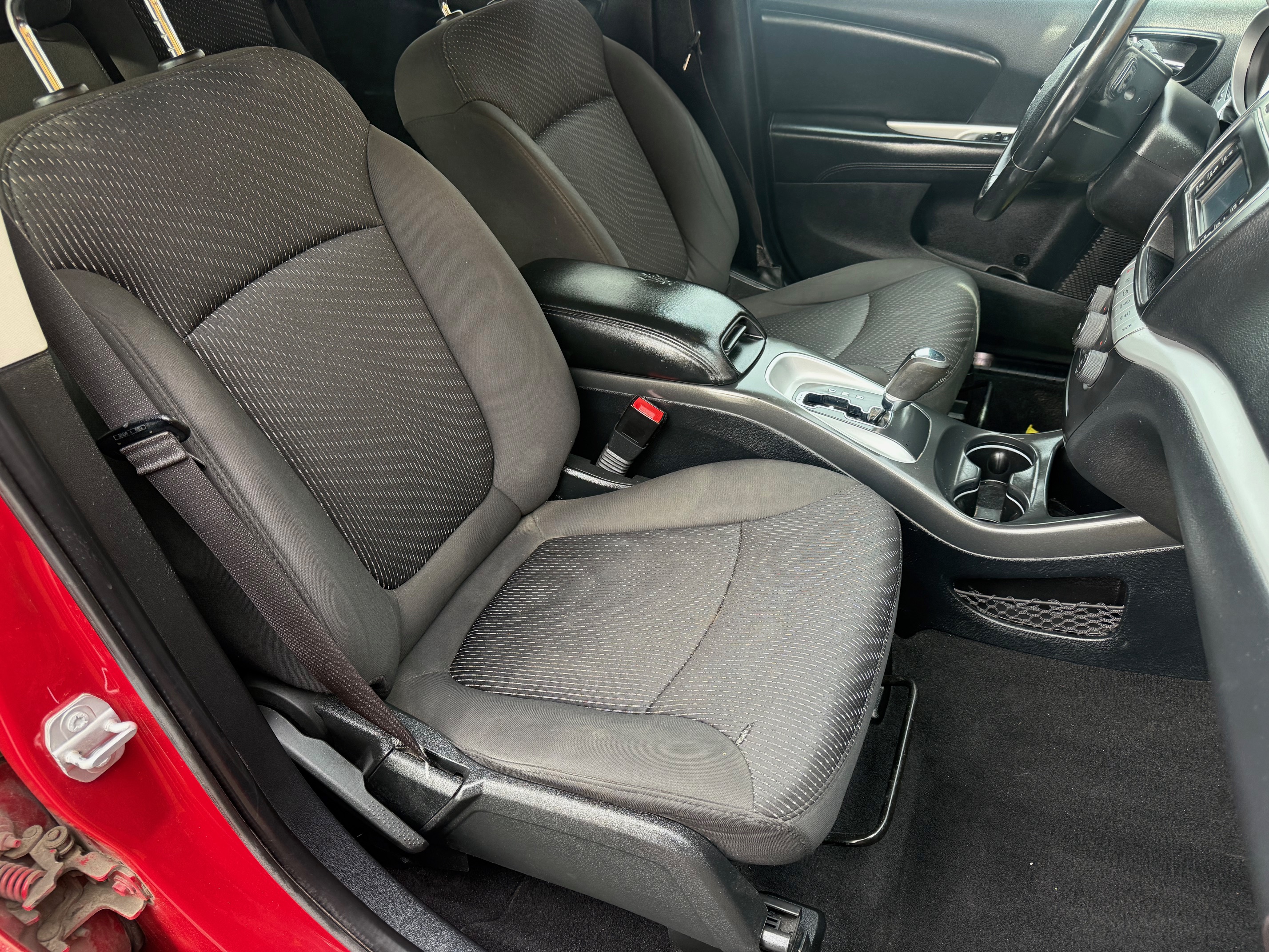 Used 2017 Dodge Journey SXT AWD/4WD image 7