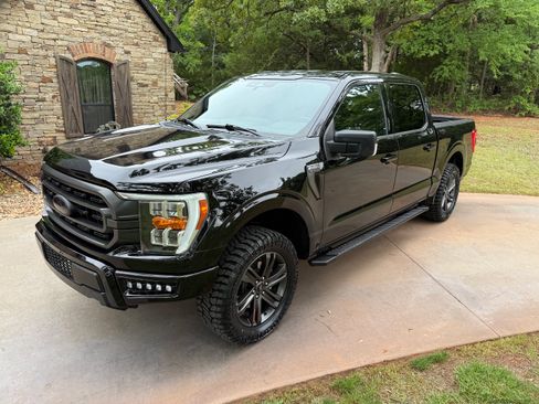 Used 2023 Ford F150 4x4 SuperCrew image 1