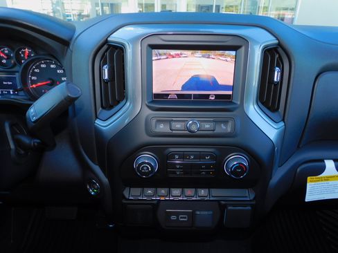 New 2026 Chevrolet Silverado 1500 Custom image 3